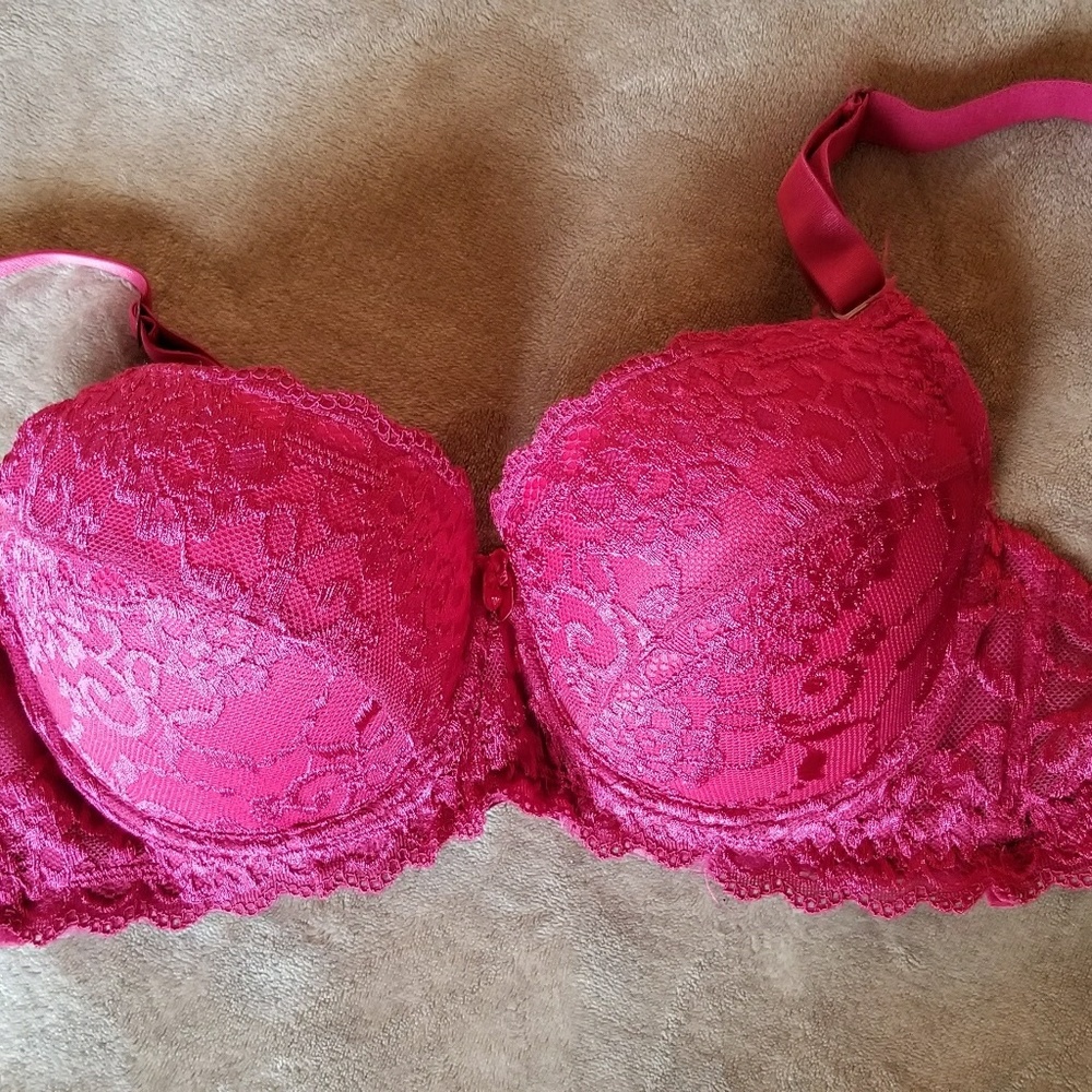 Red Lacey bra